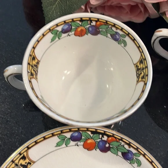 Cup & Saucer - MADDOCK, JOHN & SONS - Pattern is Manchester -Set of 2 - Picture 7 of 16